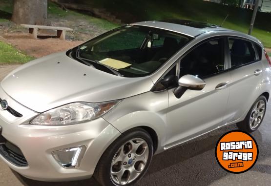 Autos - Ford Fiesta kinetic titanium 2012 Nafta 150000Km - En Venta