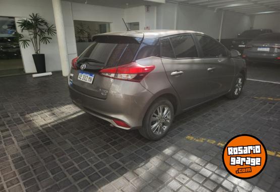 Autos - Toyota YARIS XLS CVT 2020 Nafta 84000Km - En Venta