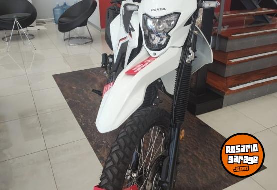 Motos - Honda XR300 TORNADO 2024 Nafta 0Km - En Venta