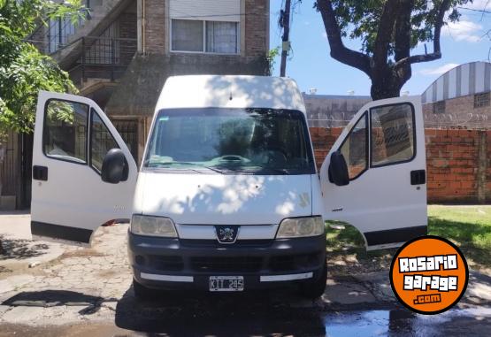 Utilitarios - Peugeot boxer 2011 Diesel 300000Km - En Venta