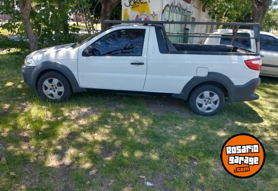 Camionetas - Fiat Strada working cabina sim 2015 GNC 120000Km - En Venta