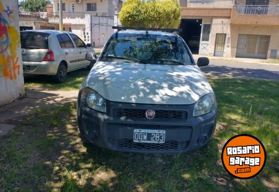 Camionetas - Fiat Strada working cabina sim 2015 GNC 120000Km - En Venta