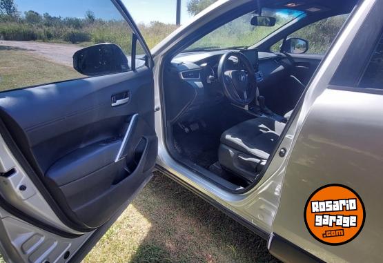 Camionetas - Toyota COROLLA CROSS 2021 Nafta 80000Km - En Venta