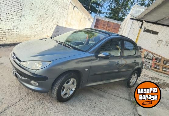 Autos - Peugeot 206 2004 Nafta 156000Km - En Venta