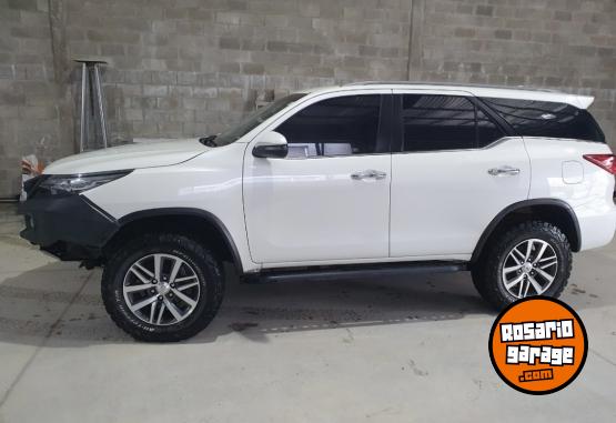 Camionetas - Toyota Sw4 srx 4x4 AT 2020 Diesel 128150Km - En Venta