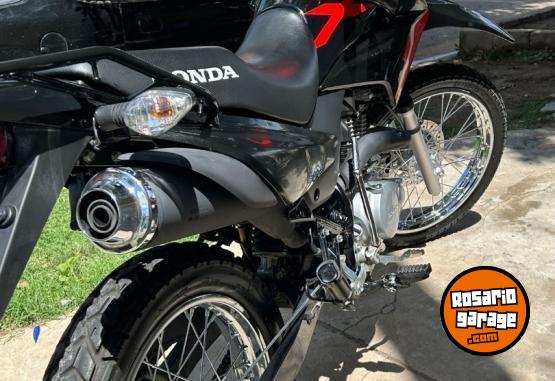 Motos - Honda Xr 150 2024 Nafta 3700Km - En Venta