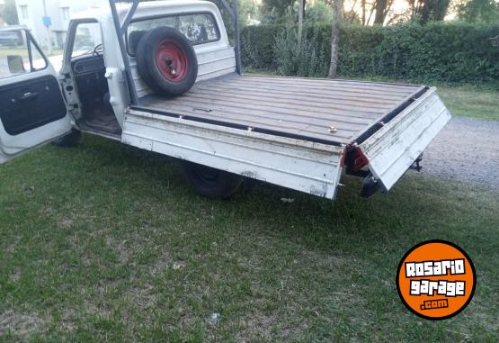 Camionetas - Ford F100 punta diamante 1981 Diesel 111111Km - En Venta