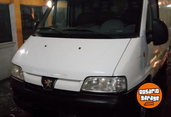 Utilitarios - Peugeot Boxer 2017 Diesel 200000Km - En Venta