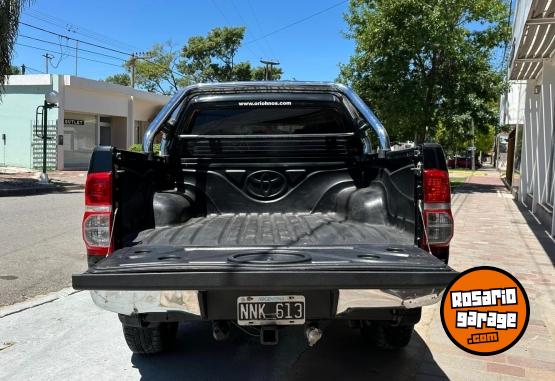 Camionetas - Toyota HILUX D/C 3.0 TDI A/T SRV 2013 Diesel 240000Km - En Venta