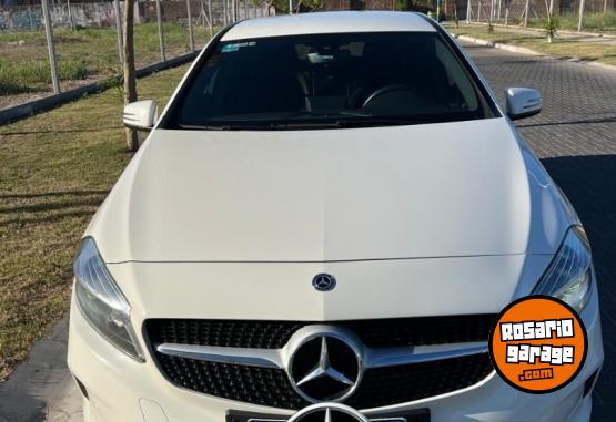 Autos - Mercedes Benz A200 2018 Nafta 70000Km - En Venta