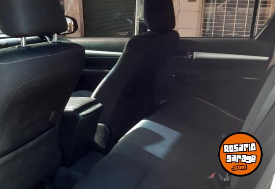 Camionetas - Toyota Hilux 2021 Diesel 24000Km - En Venta