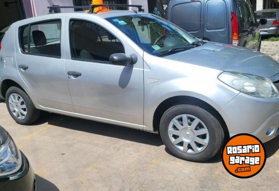 Autos - Renault Sandero 2010 Nafta 100000Km - En Venta