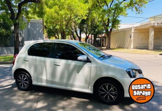 Autos - Toyota Etios xls 1.5 2023 Nafta 8000Km - En Venta