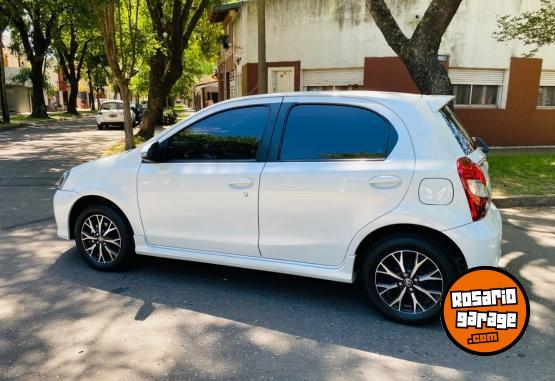 Autos - Toyota Etios xls 1.5 2023 Nafta 8000Km - En Venta