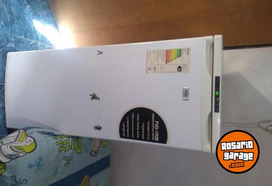 Hogar - Freezer Vertical Dijital con sensor de alarma nuevo impecable! - En Venta