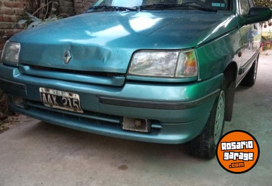 Autos - Renault Clio 1995 Nafta 340000Km - En Venta