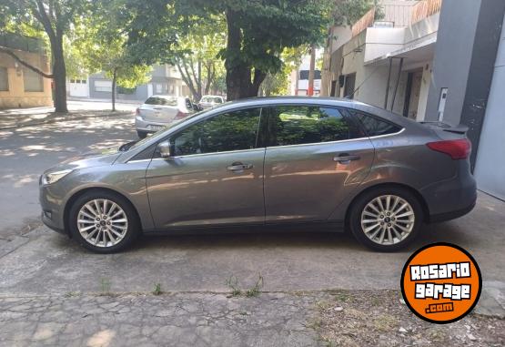 Autos - Ford TOPE DE GAMA 2016 Nafta 122000Km - En Venta