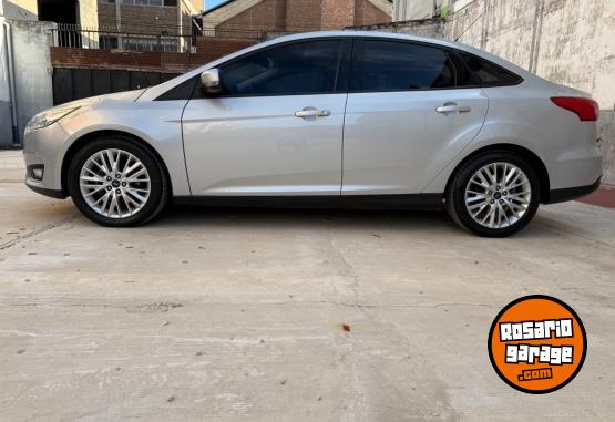 Autos - Ford Ford Focus SE PLUS 2016 Nafta 116000Km - En Venta