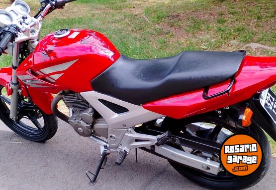 Motos - Honda Cbx 2013 Nafta 40000Km - En Venta