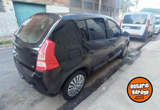 Autos - Renault Sandero 2012 GNC 111111Km - En Venta