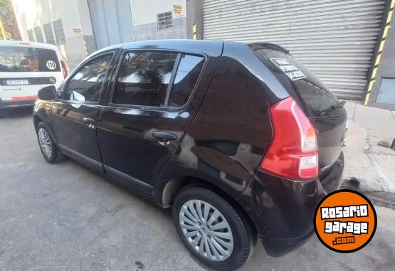 Autos - Renault Sandero 2012 GNC 111111Km - En Venta