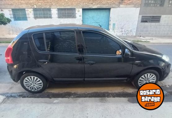 Autos - Renault Sandero 2012 GNC 111111Km - En Venta