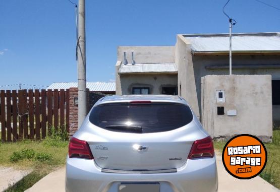 Autos - Chevrolet Onix Joy Black 1.4 2021 Nafta 28000Km - En Venta