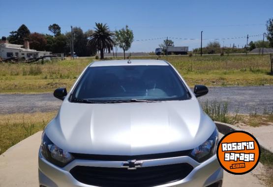 Autos - Chevrolet Onix Joy Black 1.4 2021 Nafta 28000Km - En Venta