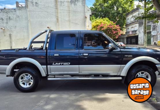 Camionetas - Ford Ranger 2da mano permuto 2004 Diesel  - En Venta