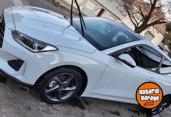 Autos - Hyundai Veloster 2020 Nafta 31500Km - En Venta