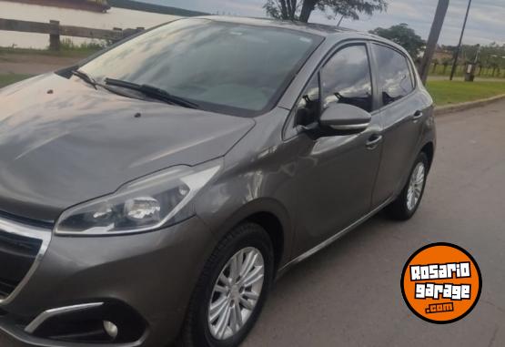 Autos - Peugeot 208 Allure 1.6 Tiptronic 2018 Nafta 170000Km - En Venta