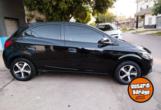 Autos - Chevrolet Onix 2017 Nafta 120000Km - En Venta