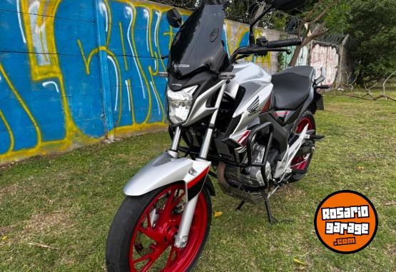 Motos - Honda Cb250 twister 2022 Nafta 8500Km - En Venta