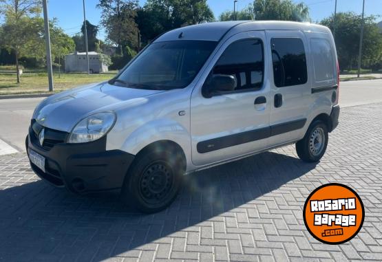 Utilitarios - Renault KANGOO 1.6 CONFORT 5 ASIE 2016 GNC 155000Km - En Venta