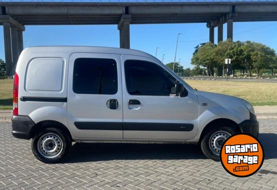 Utilitarios - Renault KANGOO 1.6 CONFORT 5 ASIE 2016 GNC 155000Km - En Venta