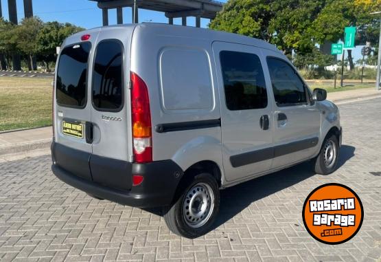 Utilitarios - Renault KANGOO 1.6 CONFORT 5 ASIE 2016 GNC 155000Km - En Venta