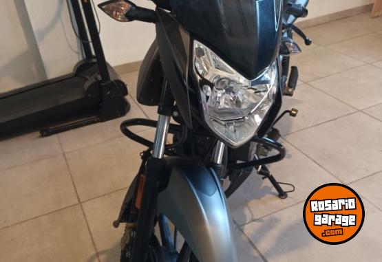 Motos - Bajaj ROUSER 125 2023 Nafta 2000Km - En Venta