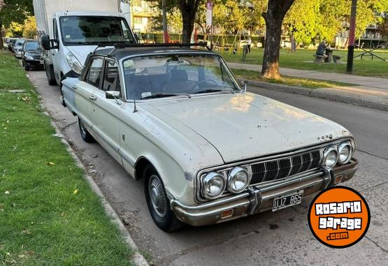 Autos - Ford Falcon Futura 1981 Nafta 100000Km - En Venta