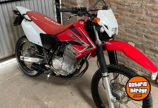 Motos - Honda Xr tornado 250 2014 Nafta 14000Km - En Venta