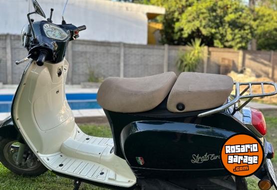 Motos - Motomel Strato euro 2020 Nafta 5100Km - En Venta