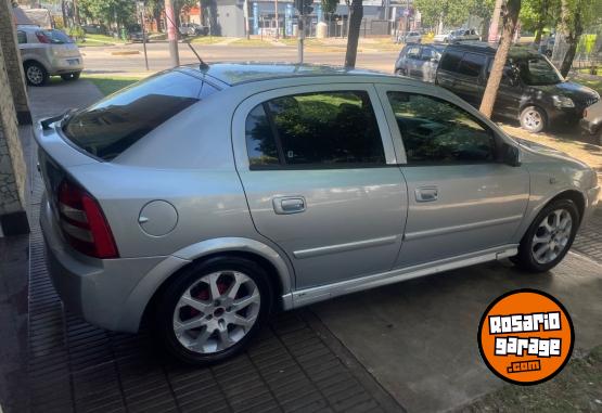 Autos - Chevrolet Astra ll 2.0 GLS 2011 GNC 220000Km - En Venta