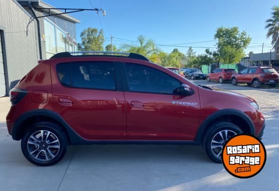 Autos - Renault Stepway Intens CVT 1.6 2023 Nafta 10000Km - En Venta