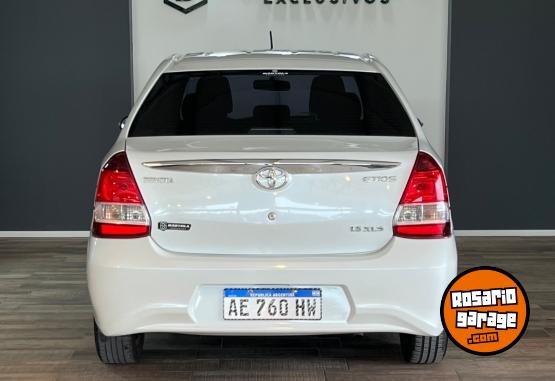 Autos - Toyota Etios XLS  4 Puertas 2021 Nafta 70448Km - En Venta