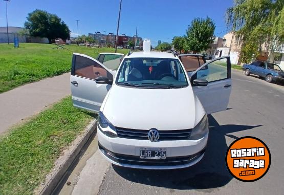 Autos - Volkswagen Suran 2012 GNC 291000Km - En Venta