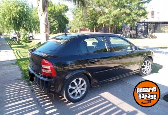 Autos - Chevrolet Astra 2011 GNC 157500Km - En Venta