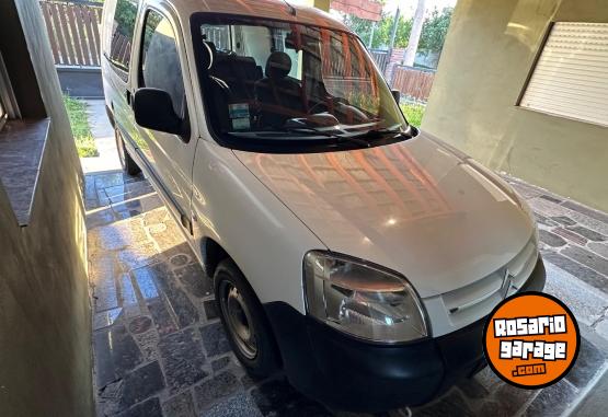 Utilitarios - Citroen BERLINGO 2017 Diesel 138000Km - En Venta