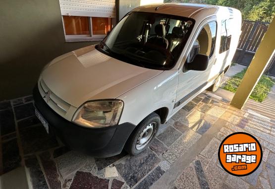 Utilitarios - Citroen BERLINGO 2017 Diesel 138000Km - En Venta