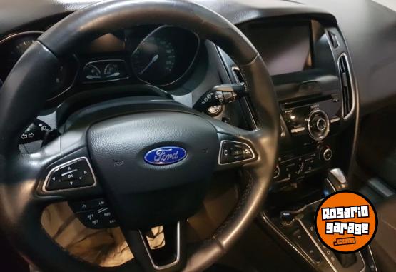 Autos - Ford FOCUS TITANIUM 5P 2015 Nafta 88000Km - En Venta