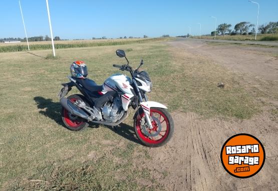 Motos - Honda CB 250 twister 2022 Nafta 6000Km - En Venta