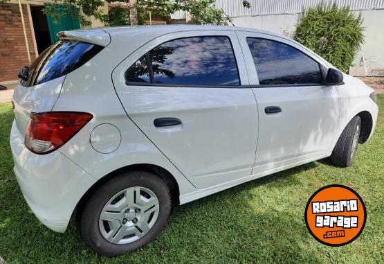 Autos - Chevrolet Onix Joy 2017 Nafta 180000Km - En Venta